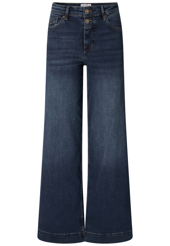 Wide-Leg High-Waist Jeans