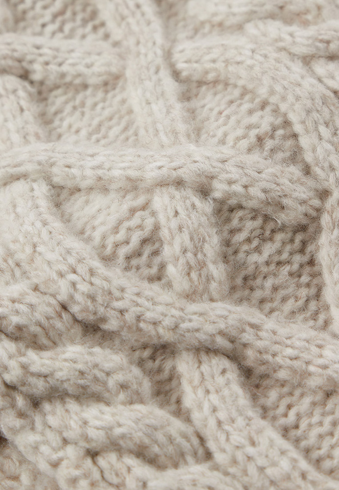 Strinband mit Zopfmuster