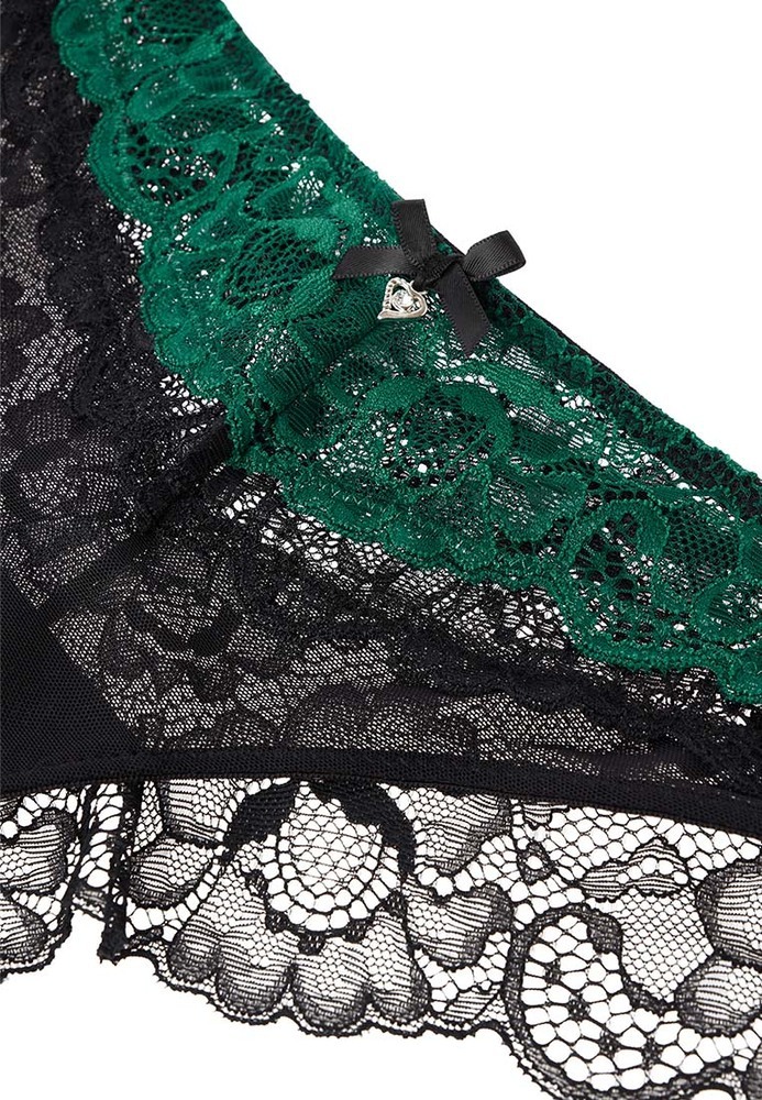 Brazilian Slip im Farb-Kontrast