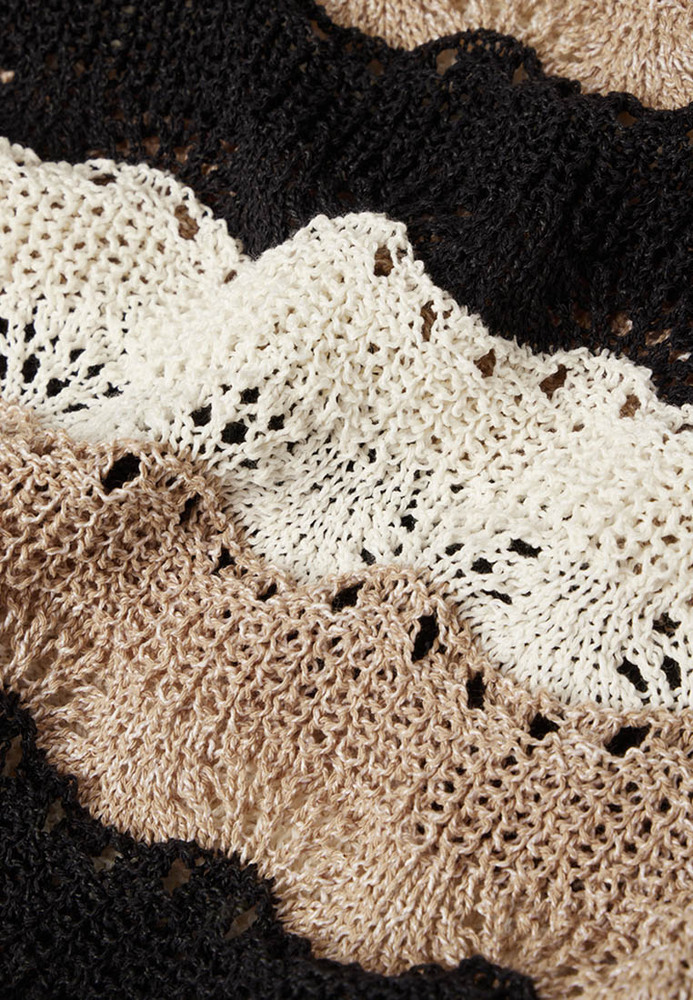 Strickpulli im Colour-Block-Design