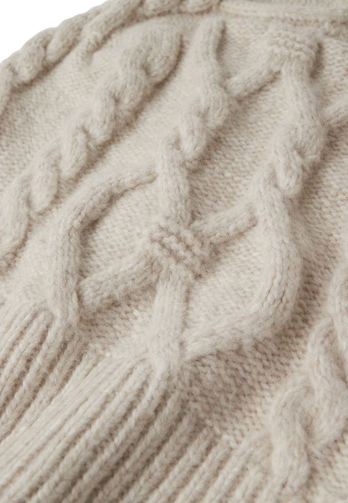 Mütze mit Zopfmuster