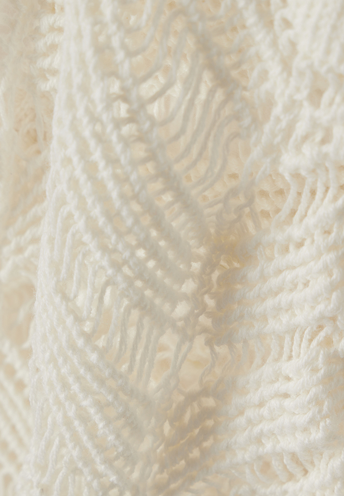 Strickweste mit Fransensaum