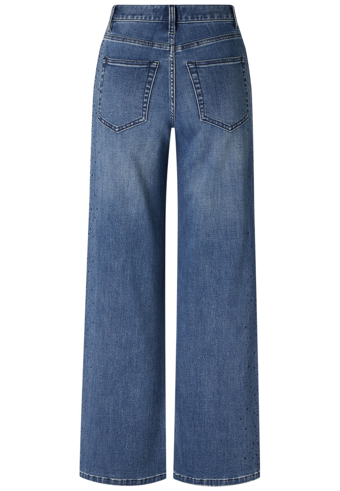 Wide-Leg High-Waist jeans