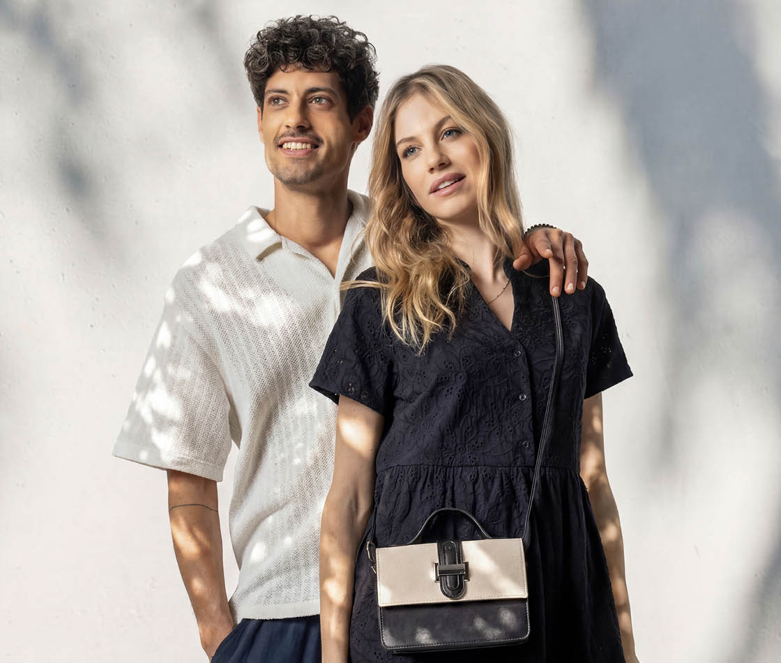 Pärchen im Pure-Contrast-Style mit kontrastreicher hell-dunkler Kombination