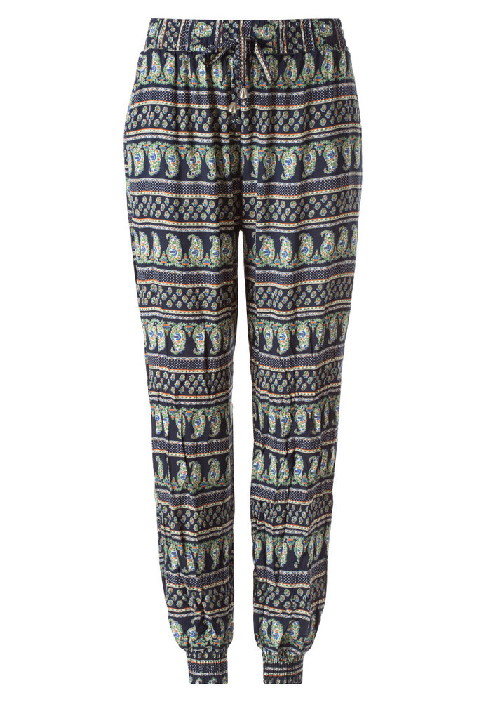 Haremshose im Ethno-Look