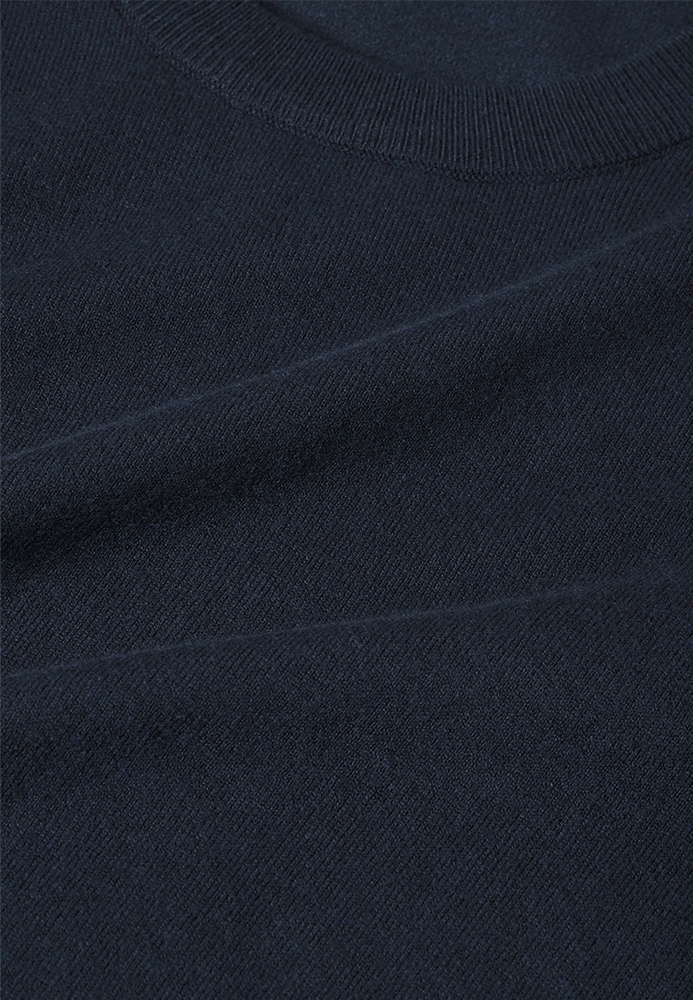 Strickpullover im Basic-Design