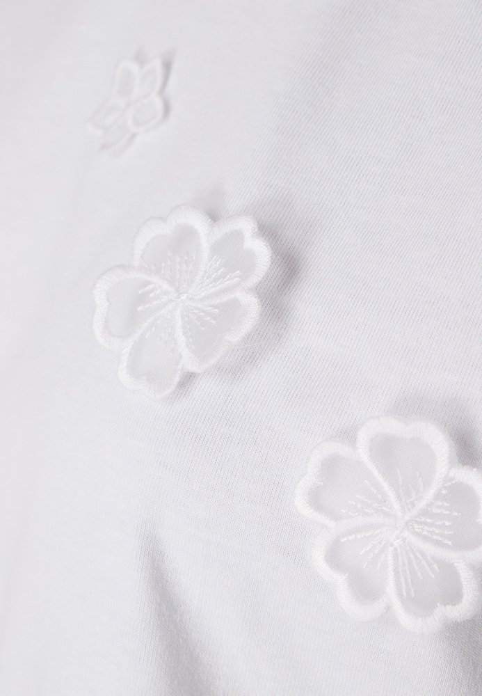 T-Shirt mit Blütenapplikation