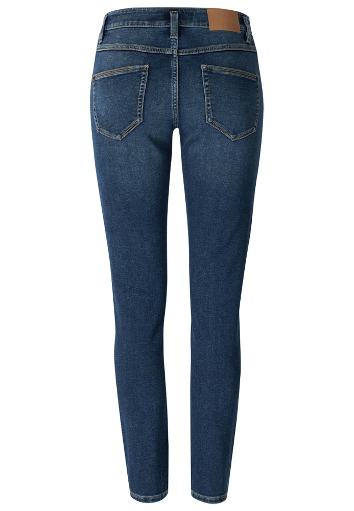 Slim Regular Waist Jeans