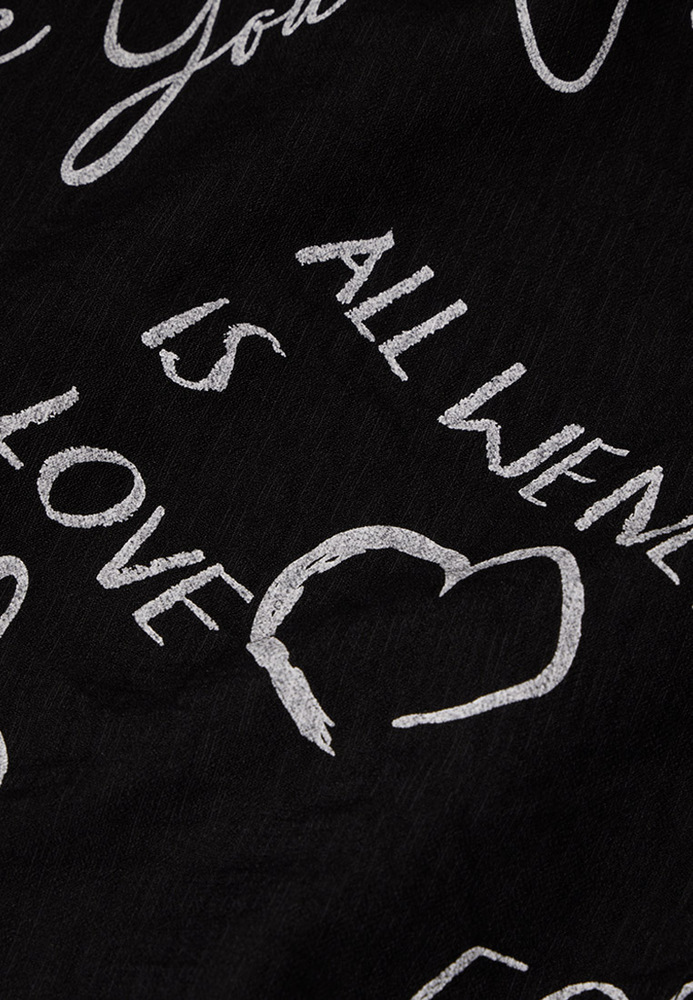 Bluse mit All-Over-Wording