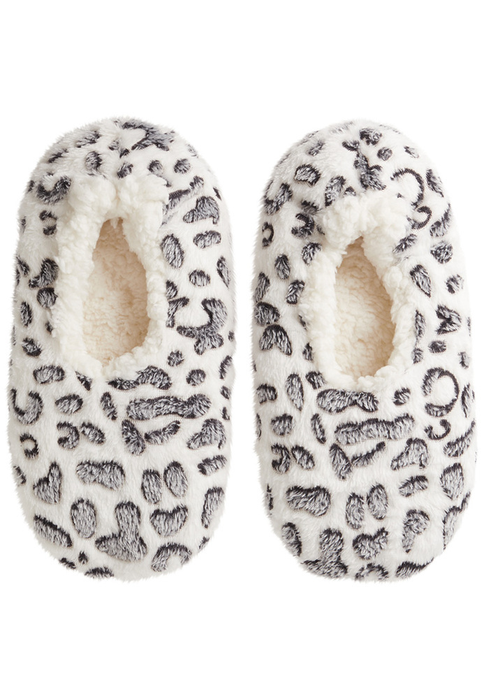 Hausschuhe im Leo-Look