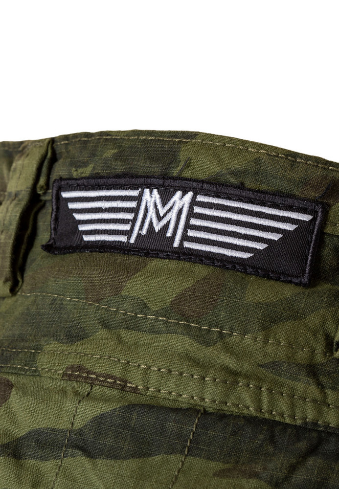 Cargo-Shorts in Camouflage-Optik