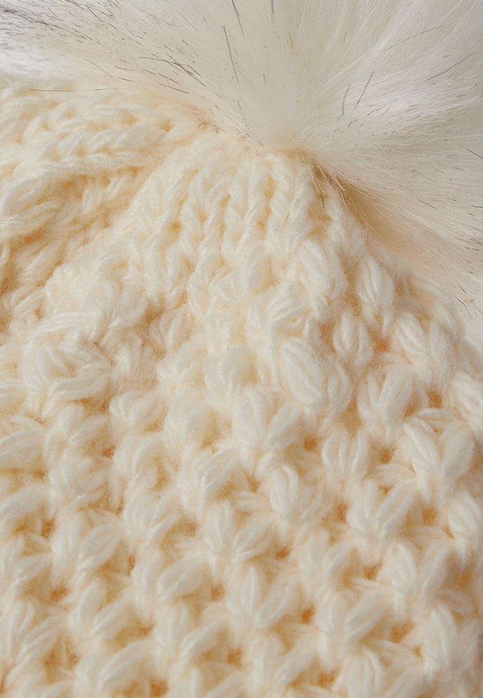 Mütze in Wabenstrickmuster