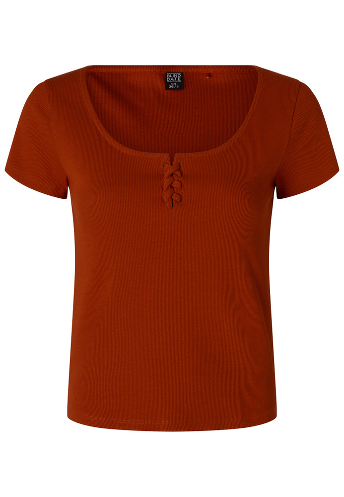 Rippshirt mit Flechtdetail