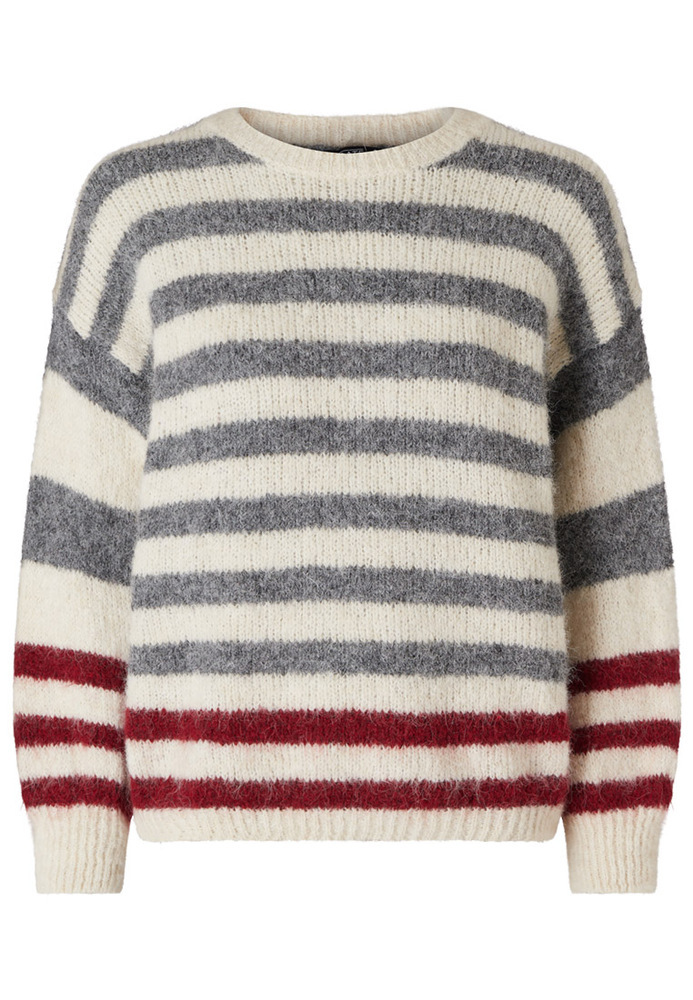 Strickpulli mit Querstreifen