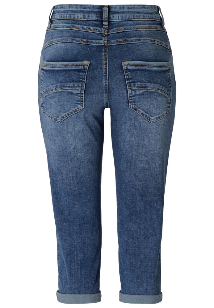 Capri-Jeans mit gekrempeltem Saum Capri-Jeans mit gekrempeltem Saum