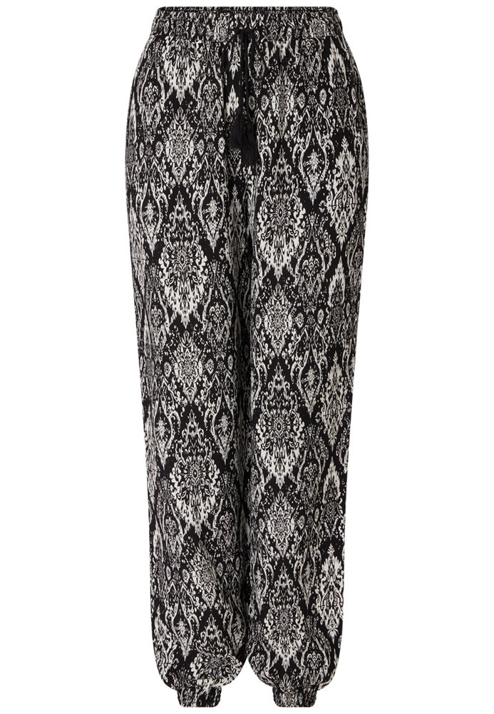 Stoffhose mit Ornamenten
