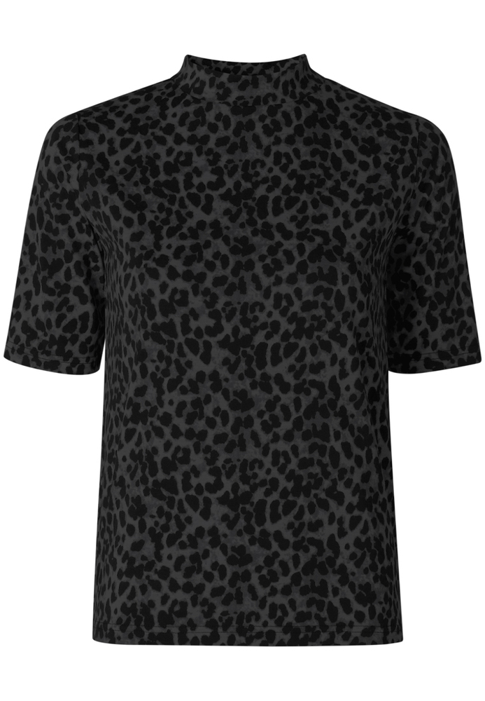 Shirt mit Leo-Print Shirt mit Leo-Print