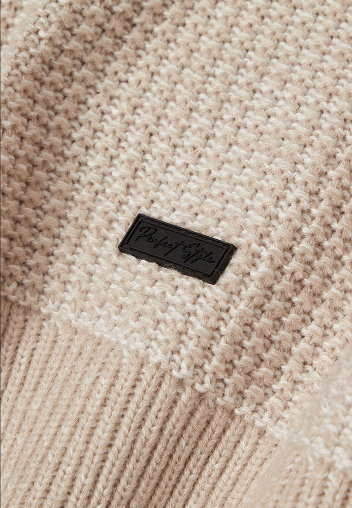 Strickpullover mit Blockstreifen