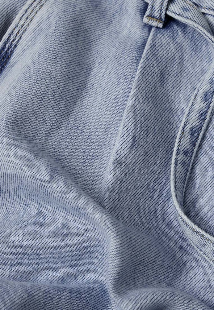 Wide-Leg High-Waist Jeans