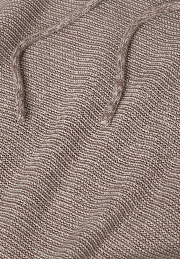 Strickpulli mit Schalkragen