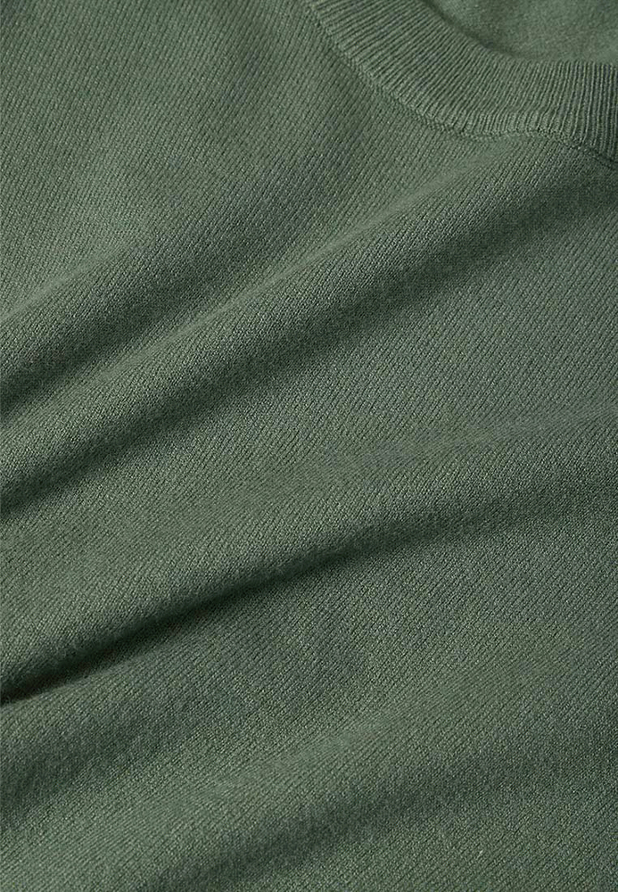 Strickpullover im Basic-Design