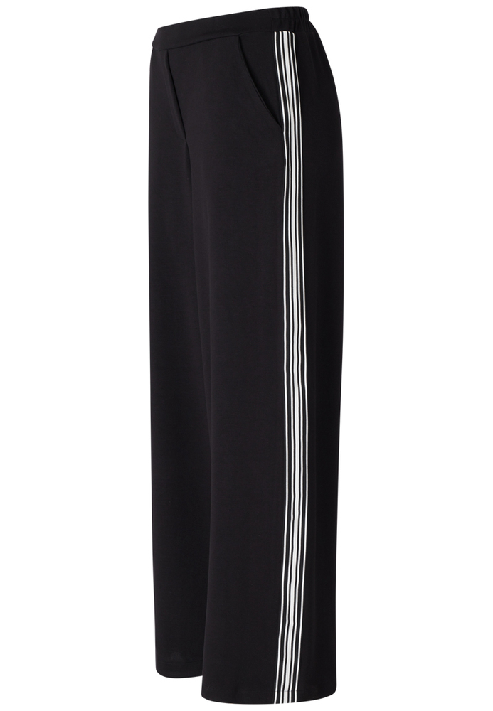 Wellnesshose mit Seitenstreifen