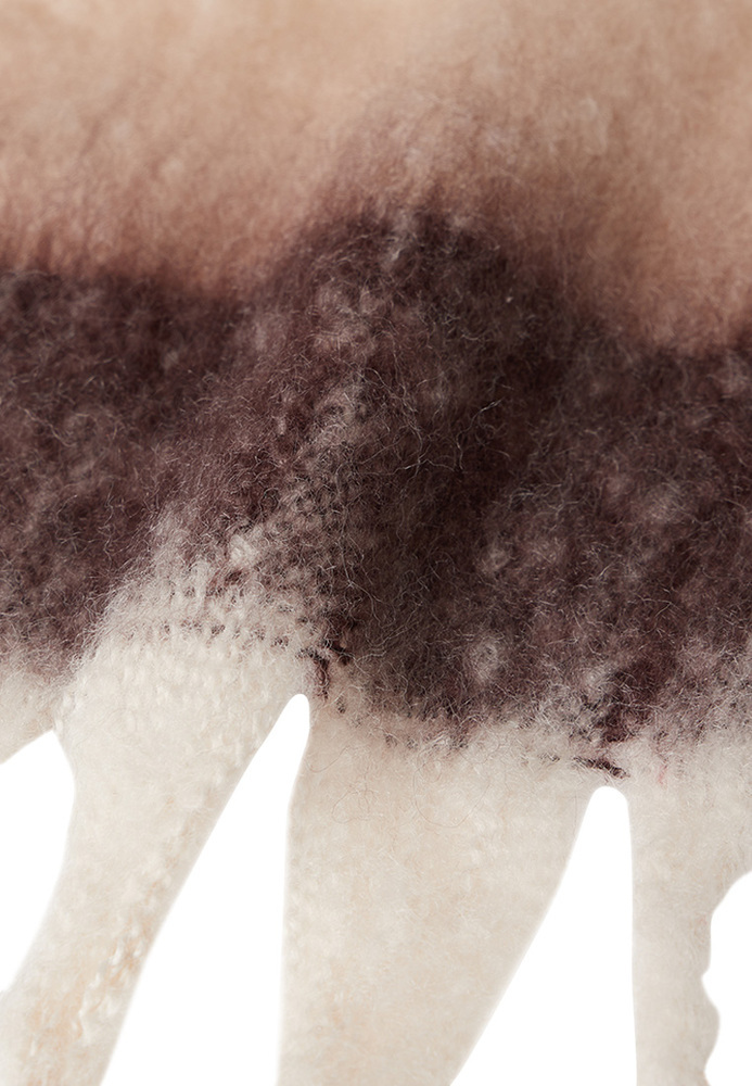 Schal mit dicken Fransen