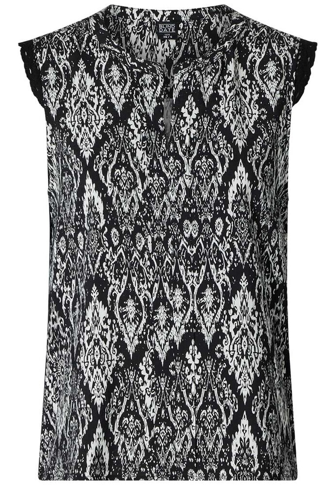 Bluse mit Häkelkante