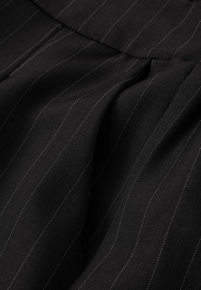 Wide-Leg Bundfaltenhose