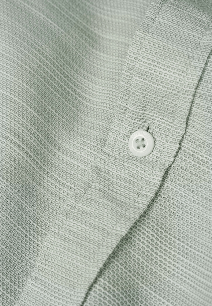 Hemd mit Webstruktur