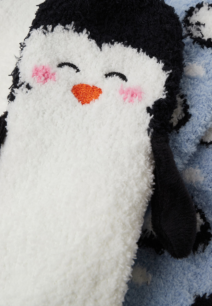 Kuschelsocken mit Pinguin-Motiv